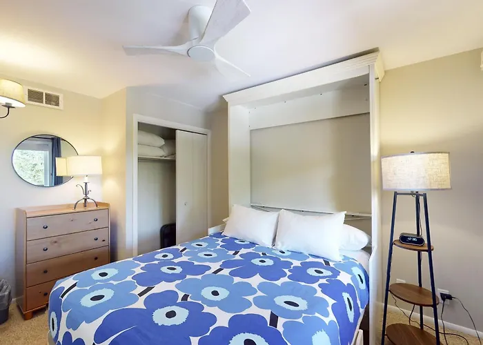 2404 Pitchfork Apartment *