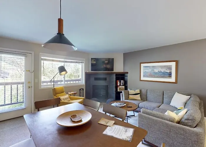 Apartment 2404 Pitchfork Jackson